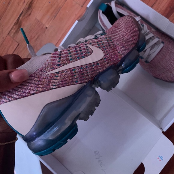Nike Air Vapormax Flyknit 3 - Picture 2 of 6